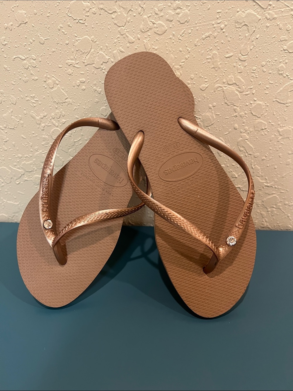 Havaianas Women's Slim Flip Flops in Rose Bronze